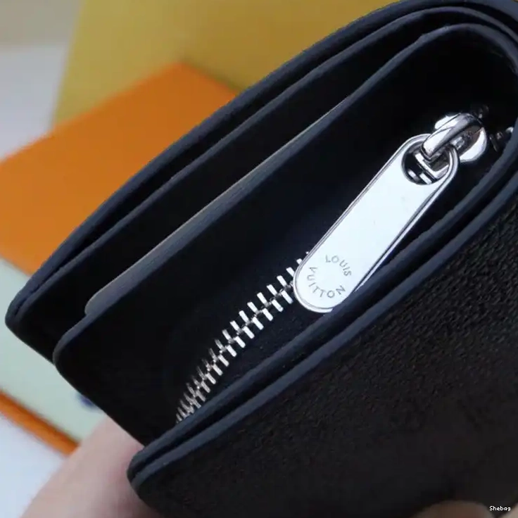 Bag LV 2306YA0007 0815